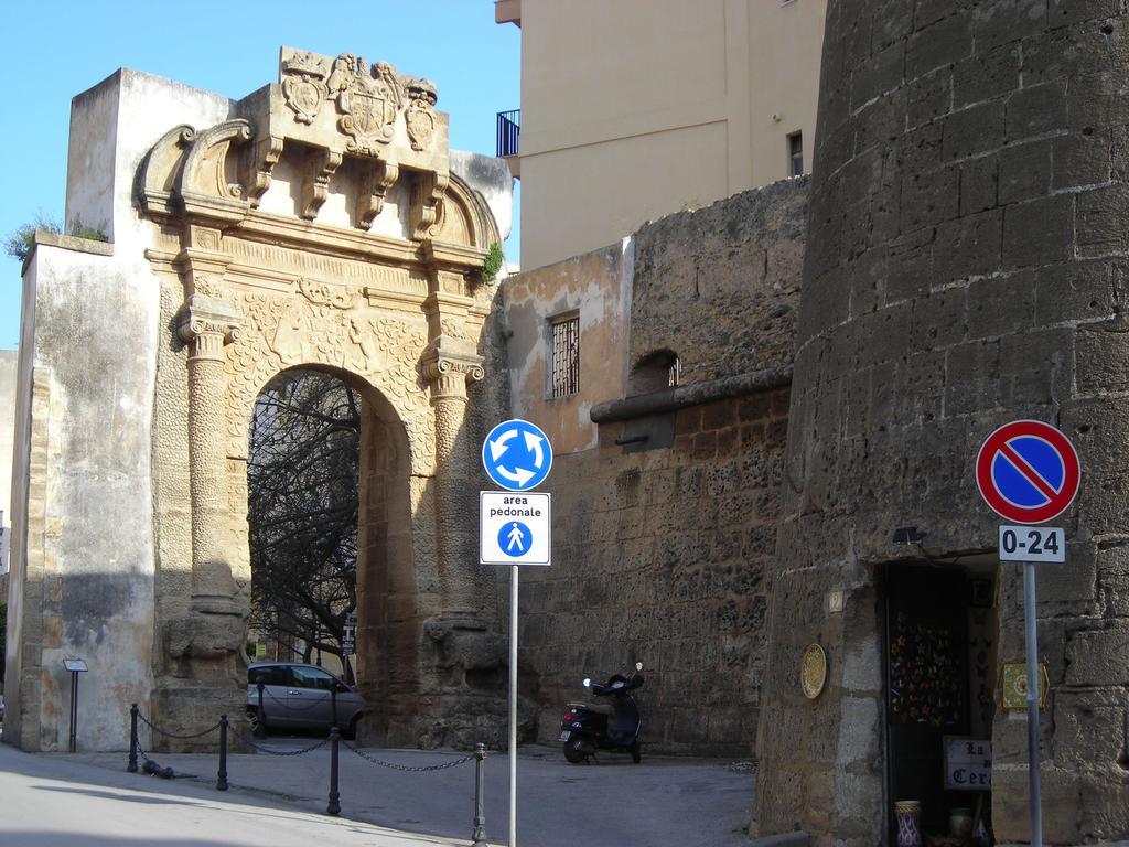 Case Porta San Salvatore شاكا المظهر الخارجي الصورة